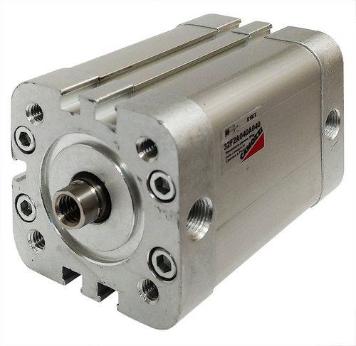 Pneumatic cylinder  Camozzi 32F2A100A015